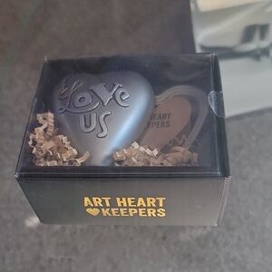 Demdaco Art Heart Keepers Trinket Box. Valentines..love